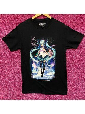 Hatsune Miku Power Up With Music T-Shirt size Small